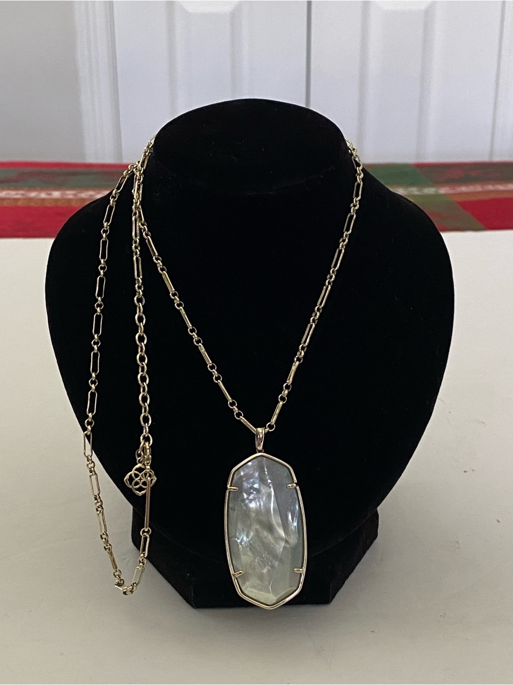 Kendra Scott Reid Mother-of-Pearl Gray Stone Pendant Gold Link Necklace 32” Long